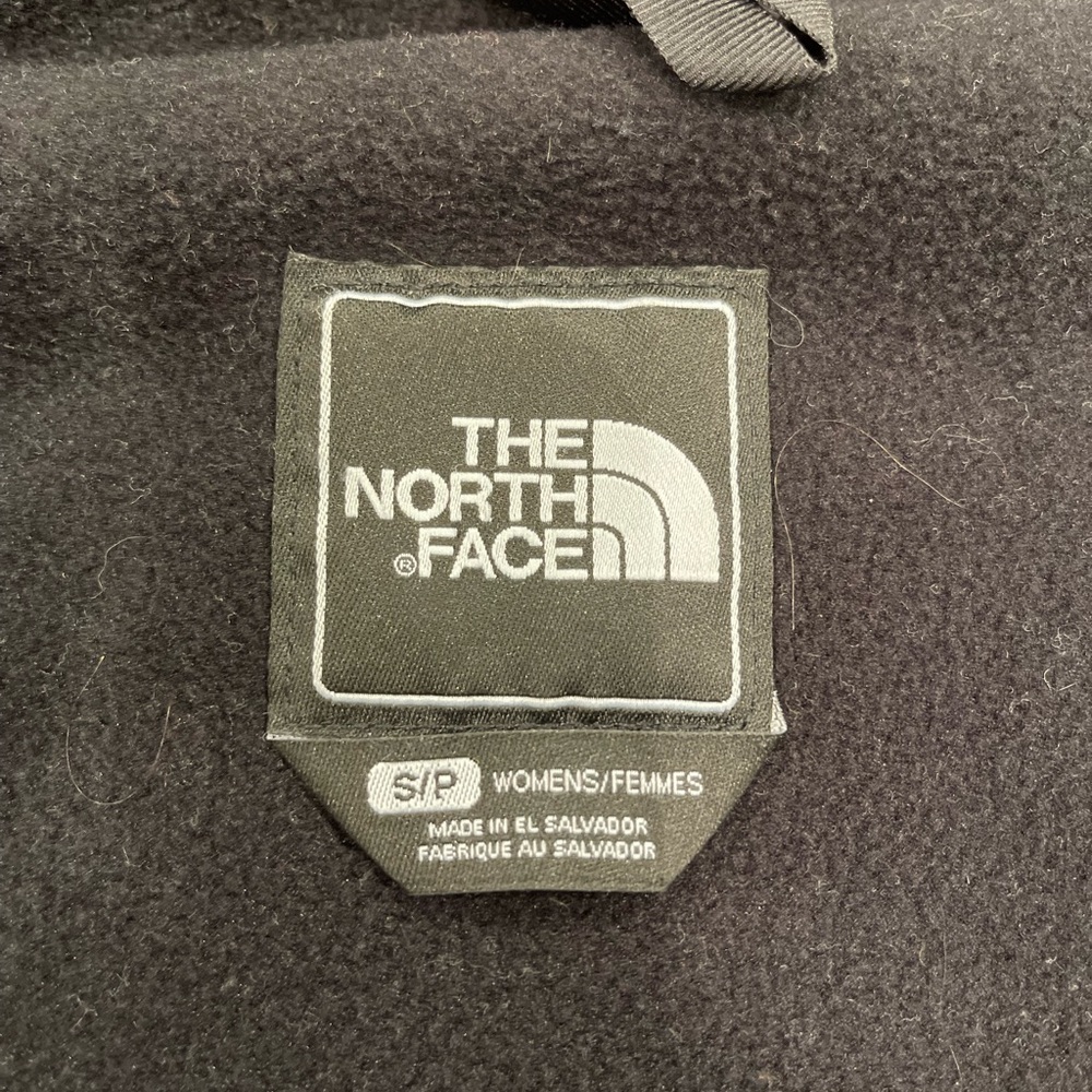 🎉HOST PICK🎉 The North Face black “Denali” zip up jacket with hood - Picture 9 of 11